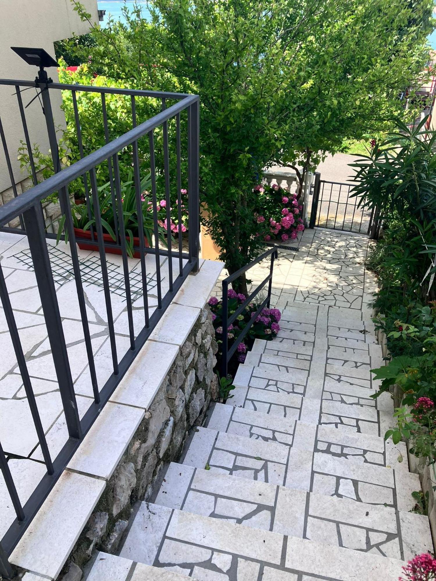 App Tony Daire Dramalj Dış mekan fotoğraf